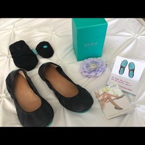 Matte Black Leather Tieks EUC